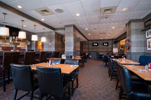 Sandman Hotel Montreal Longueuil image 2