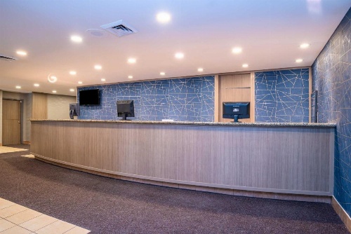 Sandman Hotel Montreal Longueuil image 6
